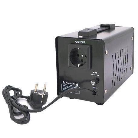 Green&nbsp;Wave&nbsp;Mauser&nbsp;1500VA&nbsp;(1050Вт) Стабилизатор напряжения релейный 1xShuko, DC140-260V, AC220&plusmn;8%, BOX 0018140 &ndash; поставщик электрооборудования для автоматизации пространства Polygon Center