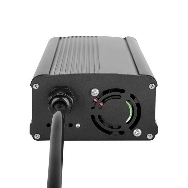 Зарядний пристрій для акумуляторів LiFePO4 24V (29.2V)-10A-240W LP14583 - постачальник електрообладнання для автоматизації простору Polygon Center