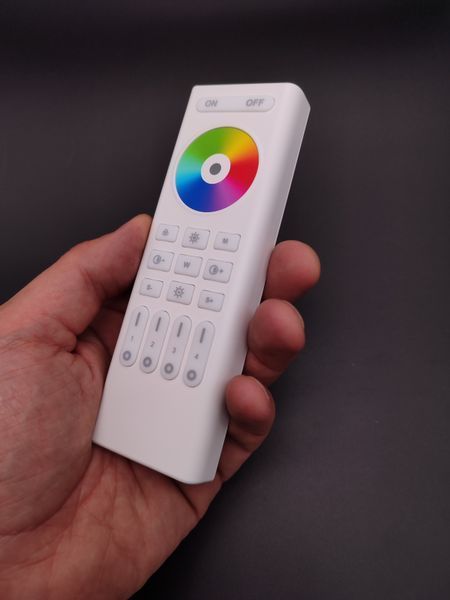 Пульт керування 4-х зонний білий DIM+RGB+CCT RF 2.4G Mi Light RL03-RF - постачальник електрообладнання для автоматизації простору Polygon Center