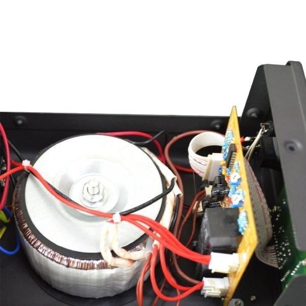 EnerGenie EG-AVR-D2000-01 2000ВА Автоматический регулятор 0024336 &ndash; поставщик электрооборудования для автоматизации пространства Polygon Center